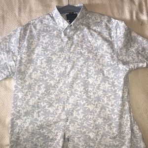 Men’s button-down casual dress shirt